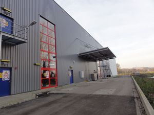 3H-Lacke, Fassade